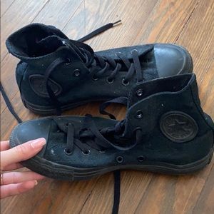Black converse